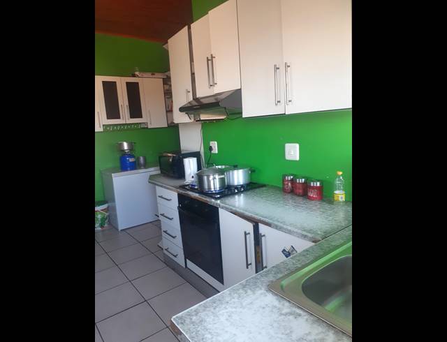 3 BEDROOM FREEHOLD FOR SALE IN TIRYVILLE